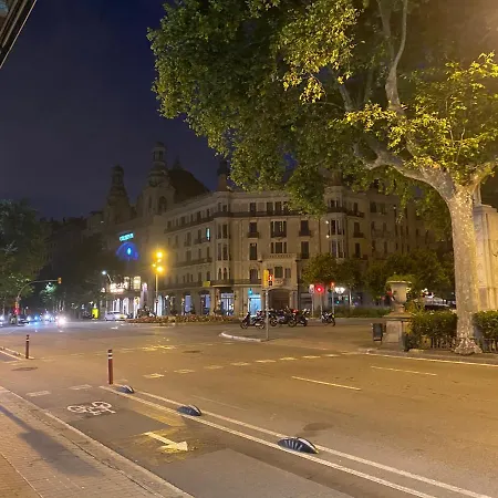 Granvia 628 Hostal