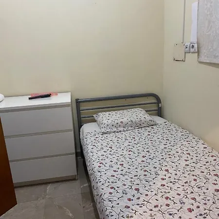 Granvia 628 Hostal *