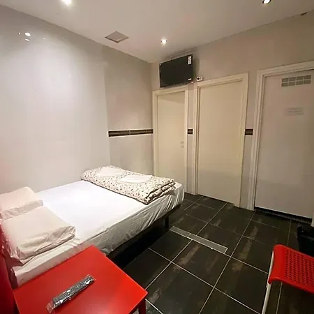 Hostel Granvia 628 *