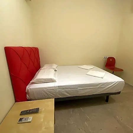 Granvia 628 Hostel *