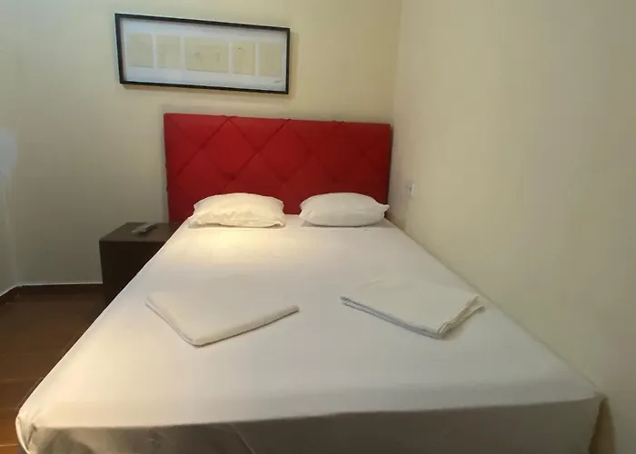Granvia 628 Hostel *